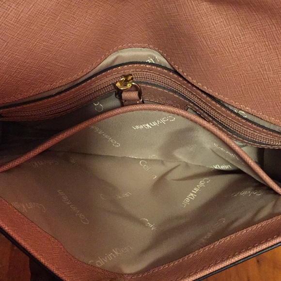 Brand new Calvin Klein shoulder bag - Picture 6 of 7